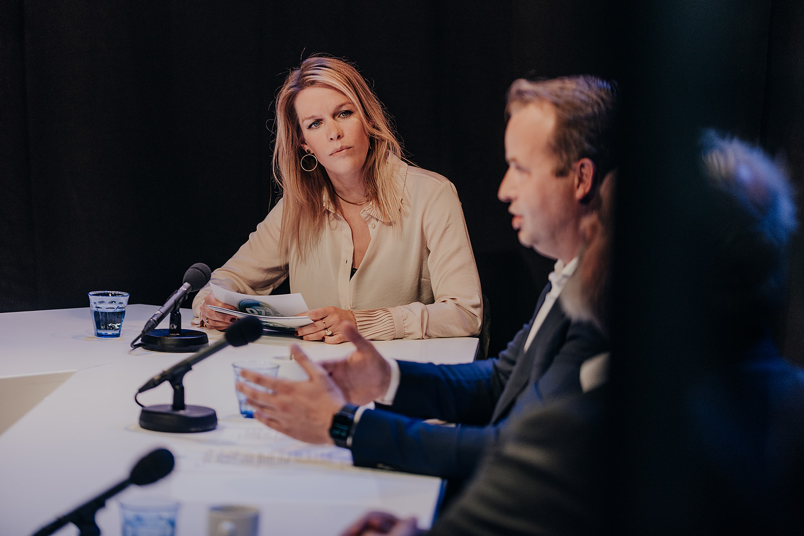 Marleen Hogendoorn | Presentaties | Presenteren is iets wat ik naast het schrijven ben gaan doen. Ik heb diverse talkshows met Leidse ondernemers gepresenteerd,